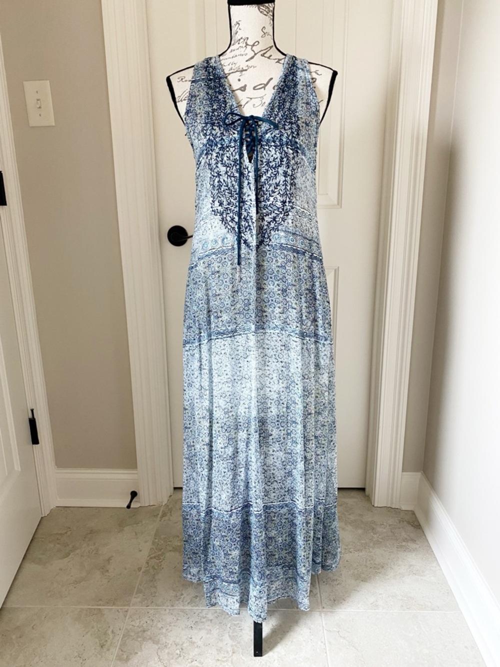 Saks Fifth Avenue Blue Printed Tie-Front Maxi Dress with Embroidery Size S/P